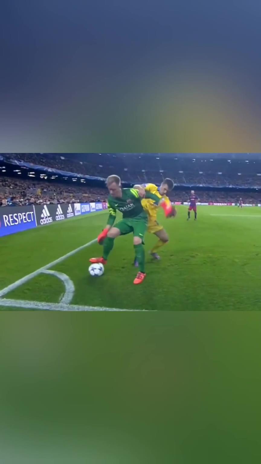 特爾施特根：老子的護(hù)球像亨利！誰來了也不好使！