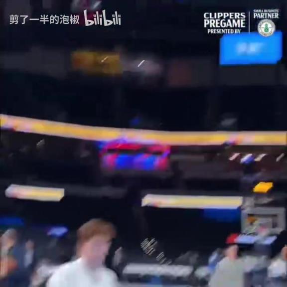 寶藏球員！你覺得小瓊斯能延續(xù)去年季后賽的亮眼表現(xiàn)嗎？